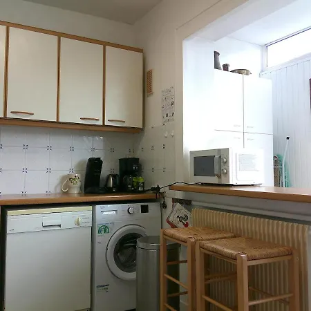 Le Verlaine Apartment