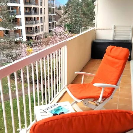 Le Verlaine Apartment *